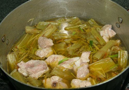 Lạ miệng cây atisô nấu canh