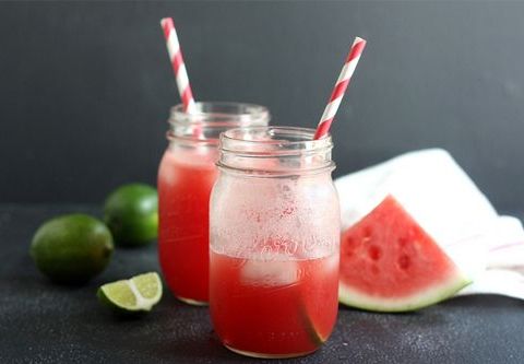 pha soda dua hau mat lanh trong nhay mat Pha soda dưa hấu mát lạnh trong nháy mắt