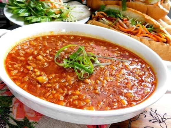 Gợi ý 3 cách làm nước sốt bánh mì ngon đậm đà, nấu bao nhiêu cũng hết!