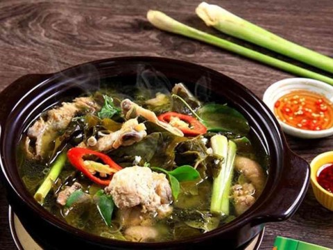 cuoi tuan mat troi lam ngay 4 mon lau ga thom ngon cho ca nha quay quan Cuối tuần mát trời, làm ngay 4 món lẩu gà thơm ngon cho cả nhà quây quần