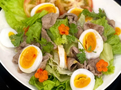 salad thit bo xa lach Salad thịt bò xà lách