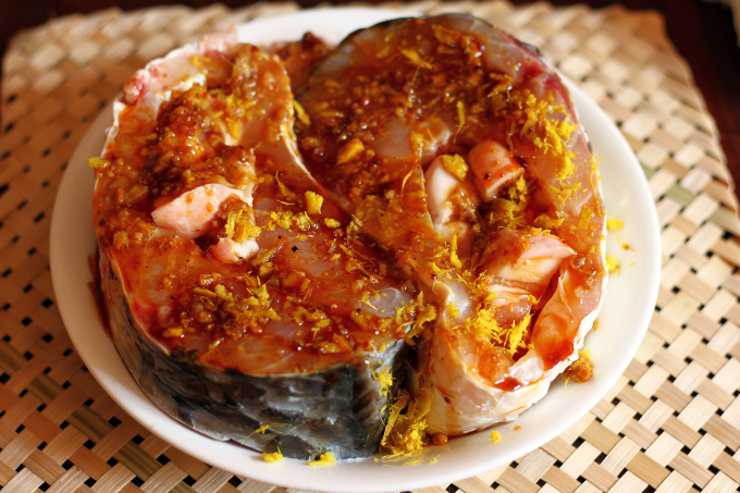 Cá kho trám xanh - thức quà mùa thu