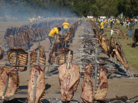 mon nau tu thit do dac san chua an chua den argentina va croatia Món nấu từ thịt đỏ - đặc sản 'chưa ăn chưa đến' Argentina và Croatia