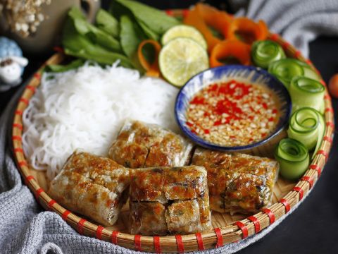 nem cua be mon ngon mua dong ha noi Nem cua bể - món ngon mùa đông Hà Nội