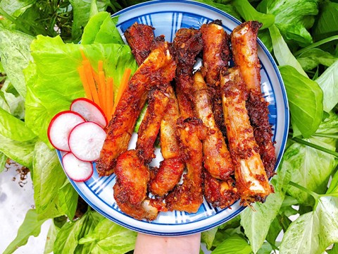 suon que nuong chao Sườn que nướng chao