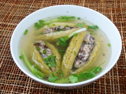 mon ngon ngay tet cua nguoi mien nam canh kho qua don thit cho nam moi hanh phuc binh an Món ngon ngày Tết của người miền Nam: Canh khổ qua dồn thịt cho năm mới hạnh phúc, bình an