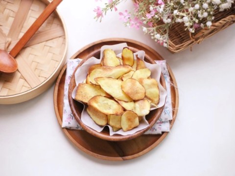 dung noi chien khong dau lam snack khoai lang an gion ngon ma chang so tang can Dùng nồi chiên không dầu làm snack khoai lang ăn giòn ngon mà chẳng sợ tăng cân!