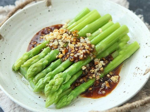 2 mon rau giau selen giup quet sach cac goc tu do chong lao hoa giup da dep len 1 2 món rau giàu selen, giúp "quét sạch" các gốc tự do, chống lão hóa, giúp da đẹp lên