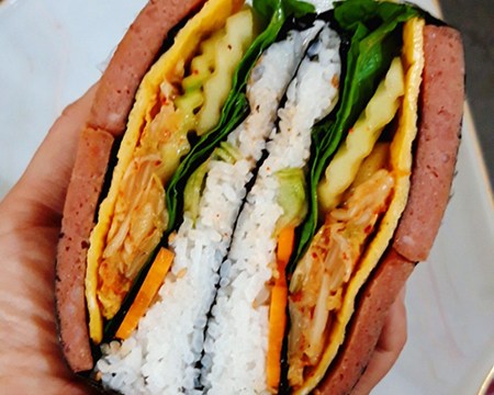 bi quyet lam kimbap trong tich tac Bí quyết làm Kimbap 'trong tích tắc'