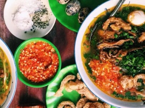 cach nau noi banh canh ca loc ngon chuan vi 1 Cách nấu nồi bánh canh cá lóc ngon chuẩn vị