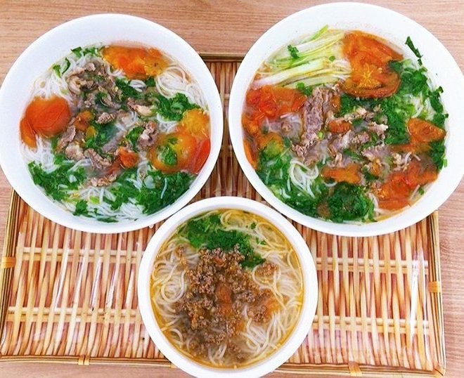 8X đảm đang khoe những bữa cơm giản dị, chồng khen ngợi hết lời