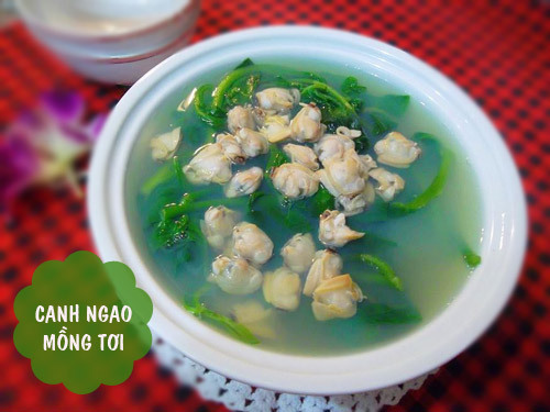 Bò nướng lá lốt, canh ngao ấm áp cơm chiều