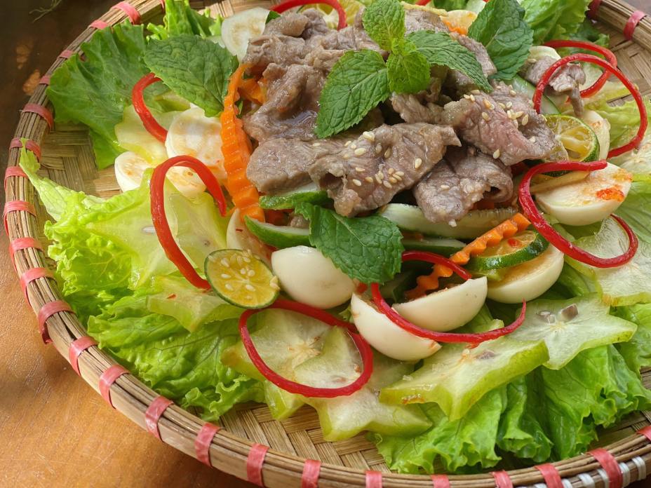 Gỏi bò cà pháo