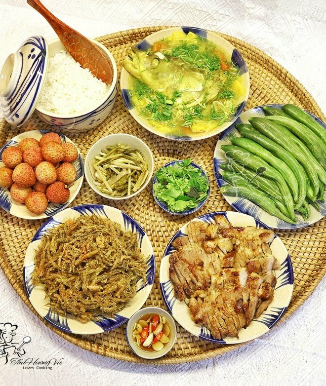 Hôm nay nấu gì: Cơm chiều nhiều món cực ngon, có canh chua chống ngán, nhìn món phụ rẻ nhưng trôi cơm