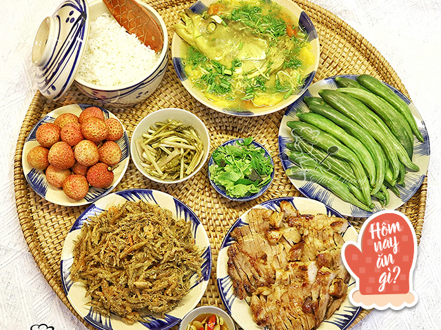 Hôm nay nấu gì: Cơm chiều nhiều món cực ngon, có canh chua chống ngán, nhìn món phụ rẻ nhưng trôi cơm