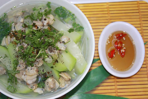 Canh ngao nấu bầu