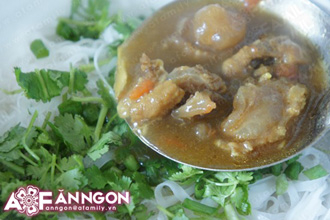 Món ngon cuối tuần: Phở bò sốt vang