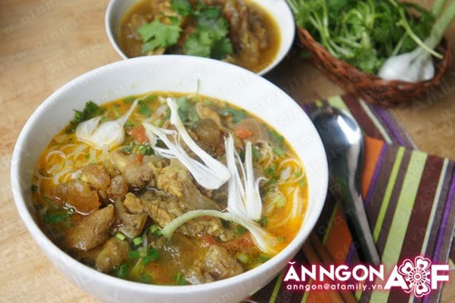 Món ngon cuối tuần: Phở bò sốt vang