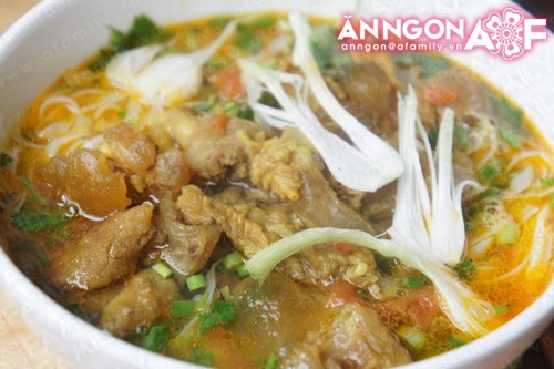 Món ngon cuối tuần: Phở bò sốt vang