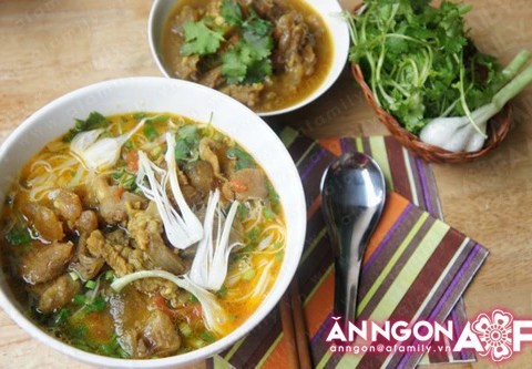 mon ngon cuoi tuan pho bo sot vang Món ngon cuối tuần: Phở bò sốt vang