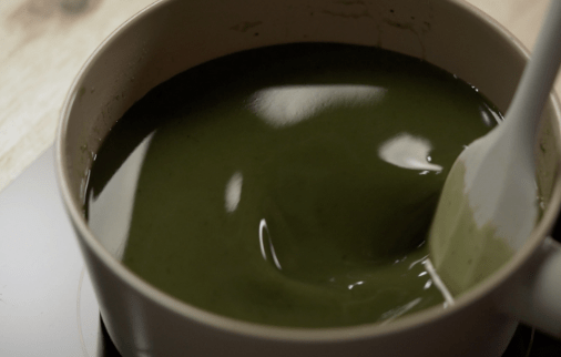 Thạch dâu tây matcha đẹp da, chống già, ai cũng có thể làm được