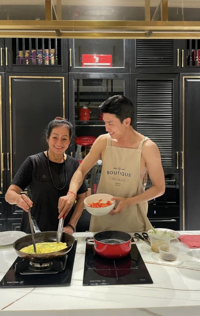 Trương Quỳnh Anh 