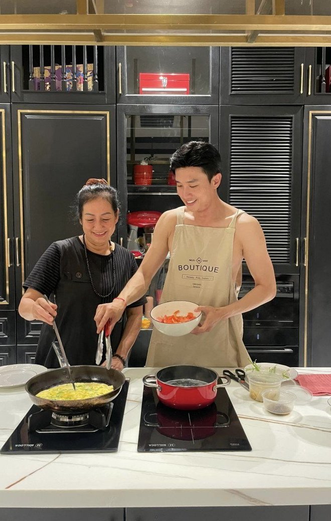 Trương Quỳnh Anh 