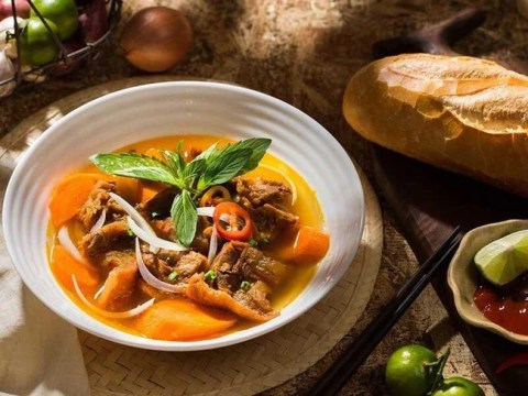 bo kho mon an de nau ket hop cung com bun hay banh mi deu ngon xuat sac Bò kho - Món ăn dễ nấu, kết hợp cùng cơm, bún hay bánh mì đều ngon xuất sắc