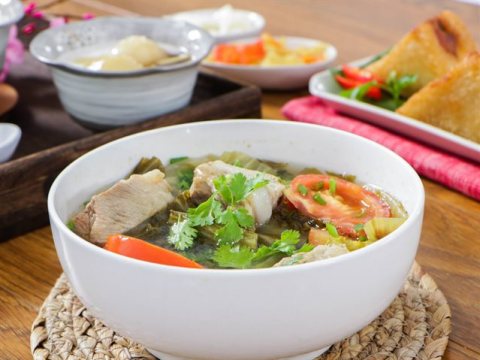 canh suon non cai chua Canh sườn non cải chua