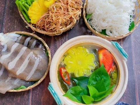 muc nhung la giang ngon tuyet Mực nhúng lá giang ngon tuyệt