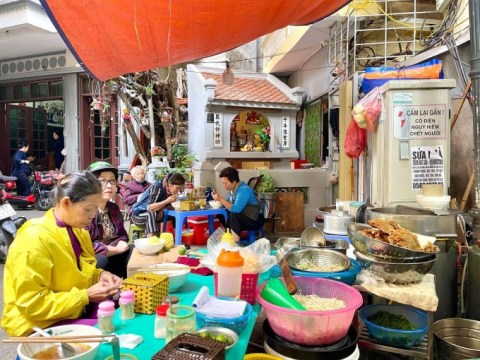 hang bun ca duoc nha bao my hon 10 nam song o viet nam goi y Hàng bún cá được nhà báo Mỹ hơn 10 năm sống ở Việt Nam gợi ý