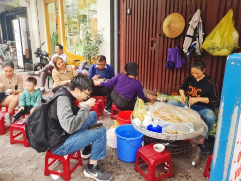 quan banh duc tau ba thap ky o hai phong Quán bánh đúc tàu ba thập kỷ ở Hải Phòng