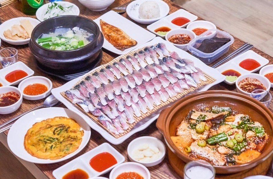 Cá thu rim, sốt mãi cũng chán, hãy thử ngay món sashimi béo ngậy