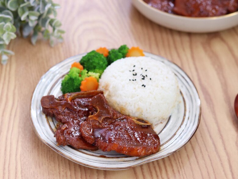 Sườn cốt lết sốt teriyaki mềm ngon đậm đà cho cuối tuần, chồng con mê mẩn chỉ ở nhà để ăn